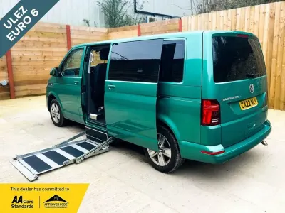 Usado VW Transporter 2022 Verde Van