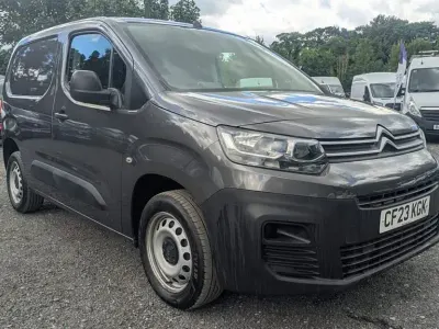 Used Citroën Berlingo 100 HP (73 kW) 2023 Grey MPV