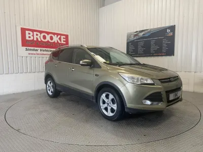 Used Ford Kuga Zetec 140 HP (102 kW) 2014 Gold SUV