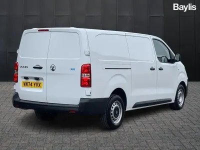 Used Vauxhall Vivaro 143 HP (105 kW) 2024 White MPV