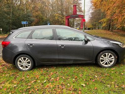 Silver Used 2014 Kia Ceed Hatchback | £3,499 (Fair price)