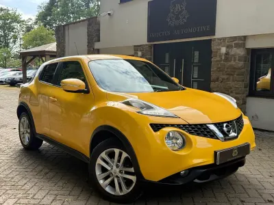 Used Nissan Juke Acenta Premium 115 HP (84 kW) 2015 Yellow SUV