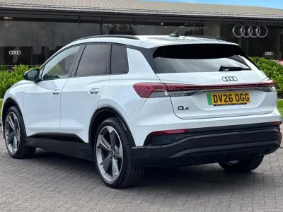 Used Audi Q4 e-tron Black Edition 210 kW (286 HP) 2026 White SUV