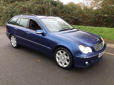 Used Mercedes C320 Elegance 2006 Blue Estate