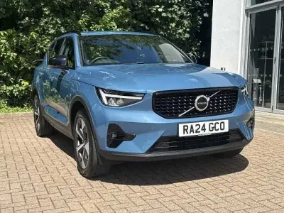 Used Volvo XC40 Plus 163 HP (119 kW) 2024 Blue SUV