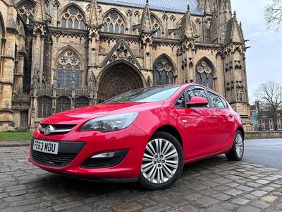 Used Vauxhall Astra 2013 Red Hatchback