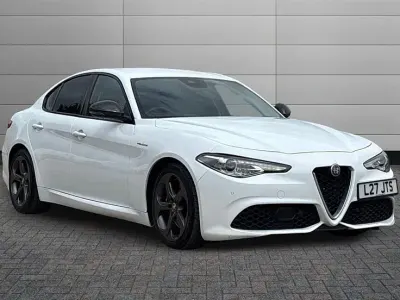 Begagnad Alfa Romeo Giulia Veloce 280 HK (205 kW) 2018 Vit Sedan