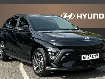Usado Hyundai Kona N Line 129 CV (94 kW) 2025 Negro SUV
