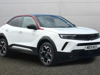 Used Vauxhall Mokka SRi 131 HP (96 kW) 2022 White SUV
