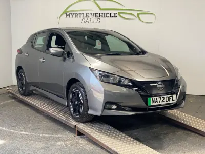 Gebraucht Nissan Leaf Acenta 110 kW (150 PS) 2022 Grau Kleinwagen