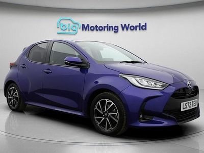 Used Toyota Yaris Hybrid Design 116 HP (85 kW) 2023 Blue Hatchback