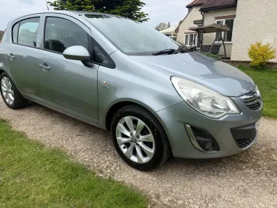Used Vauxhall Corsa Active 95 HP (69 kW) 2012 Silver Hatchback