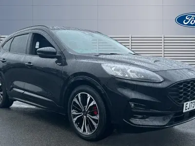 Używany Ford Kuga ST-Line X 225 KM (165 kW) 2023 Czarny SUV