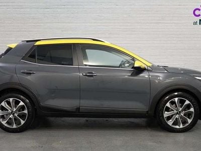Used Kia Stonic 100 HP (73 kW) 2023 Grey SUV