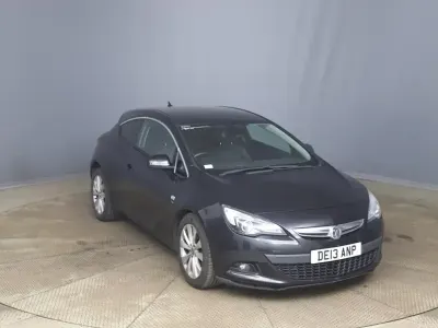 Used Vauxhall Astra GTC SRi 130 HP (95 kW) 2013 Coupe