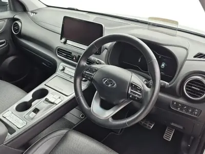 Używany Hyundai Kona Premium SE 150 kW (204 KM) 2020 Biały SUV