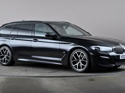 Begagnad BMW 520 M Sport 2021 Svart Kombi