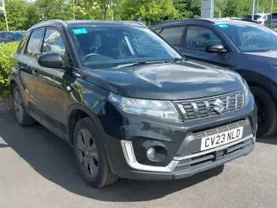 Gebraucht Suzuki Vitara SZ-T 129 PS (94 kW) 2023 Schwarz SUV