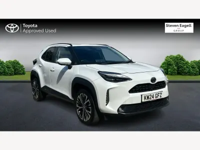 Used Toyota Yaris Hybrid 116 HP (85 kW) 2024 White Hatchback
