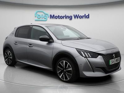 Peugeot e-208
