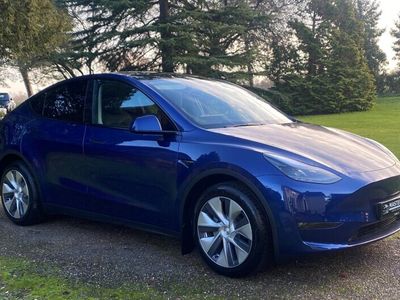 Deep pearl blue Used 2022 Tesla Model Y Long Range AWD SUV | £59,995