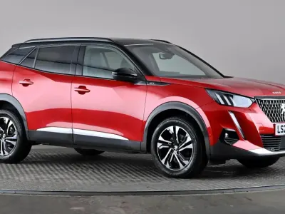 Second-hand Peugeot 2008 GT 131 CP (96 kW) 2022 Roșu SUV