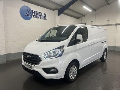 Used Ford Transit Custom Limited 130 HP (95 kW) 2023 White Van