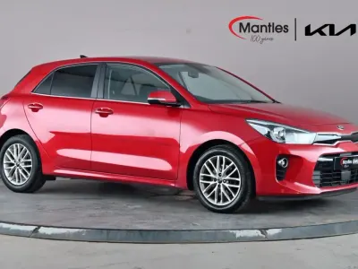 Begagnad Kia Rio 99 HK (72 kW) 2020 Röd Halvkombi