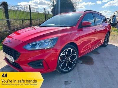 Used Ford Focus ST-Line X 2019 Red Estate