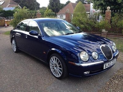 Usado Jaguar S-Type SE 241 HP (177 kW) 2002 Azul Sedan