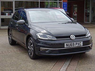 Begagnad VW Golf VII Edition 2019 Grå Halvkombi