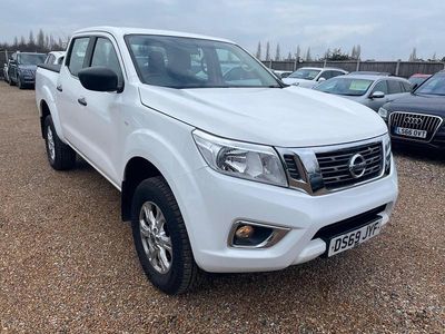 Used Nissan Navara Acenta 2019 White Pickup