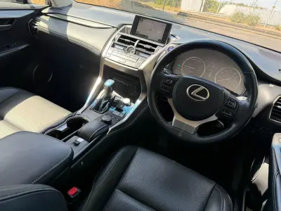Used Lexus NX300h Luxury Line 197 HP (144 kW) 2015 White SUV