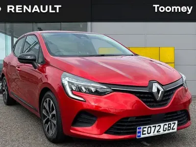 Used Renault Clio Evolution 90 HP (66 kW) 2022 Red  Hatchback