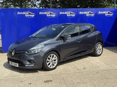 Used Renault Clio Dynamique 90 HP (66 kW) 2017 Grey Hatchback
