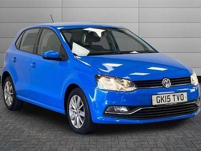 Begagnad VW Polo SE 90 HK (66 kW) 2015 Blå Halvkombi