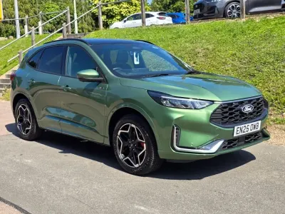 Used Ford Kuga ST-Line X 183 HP (134 kW) 2025 Green SUV