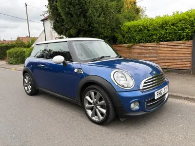 Usado Mini Cooper Hatch 2012 Azul Utilitario