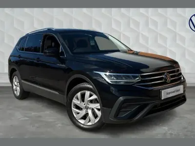 Used VW Tiguan Allspace Life 150 HP (110 kW) 2023 Deep black pearl SUV