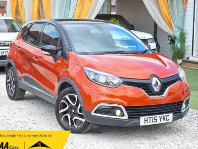 Used Renault Captur Dynamique 90 HP (66 kW) 2015 SUV