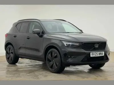 Usado Volvo XC40 Ultra 161 CV (118 kW) 2025 Negro SUV
