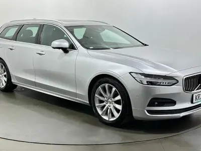 Used Volvo V90 Momentum 197 HP (144 kW) 2020 Silver Estate