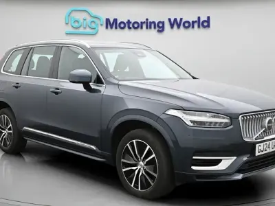 Begagnad Volvo XC90 Core 455 HK (334 kW) 2023 Blå SUV