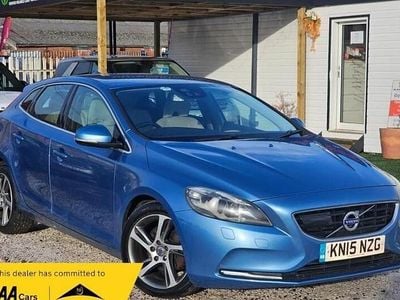 Used Volvo V40 SE Lux 115 HP (84 kW) 2015 Blue Hatchback
