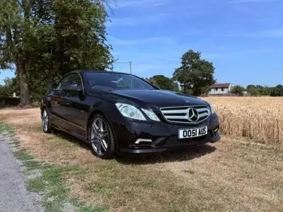 Used Mercedes E350 261 HP (191 kW) 2010 Black Cabriolet