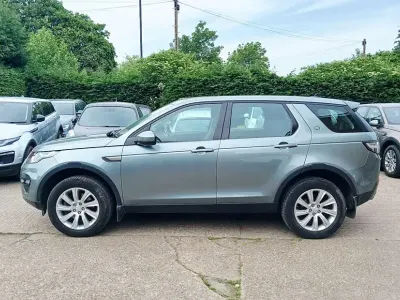 Used Land Rover Discovery Sport SE 180 HP (132 kW) 2015 SUV