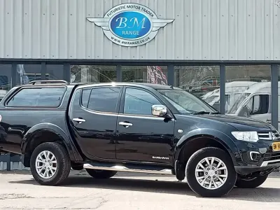 Used Mitsubishi L200 176 HP (129 kW) 2014 Black Pickup
