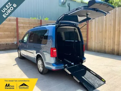 Used VW Caddy Maxi Life 2018 Blue MPV