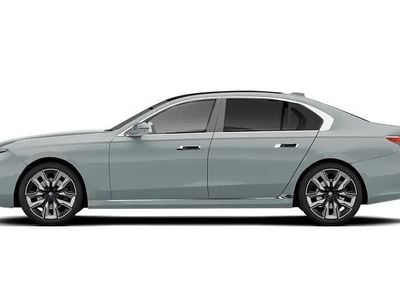 New 2025 BMW 750e Sedan | £82,111