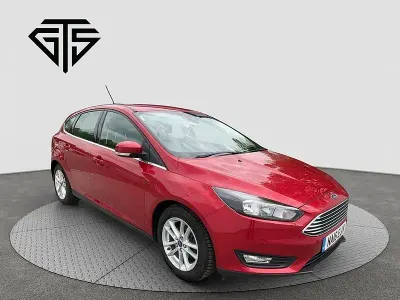Used Ford Focus Zetec 2016 Red Hatchback